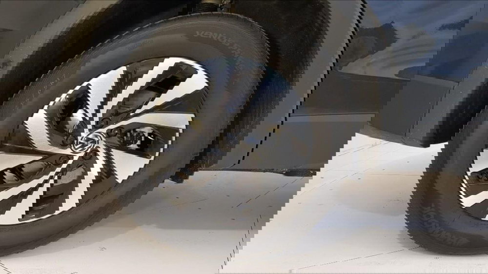 Volkswagen Tiguan nuova a Lucca (9)