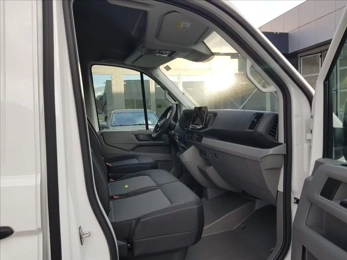 Volkswagen Veicoli Commerciali Crafter Furgone nuova a Lucca (12)
