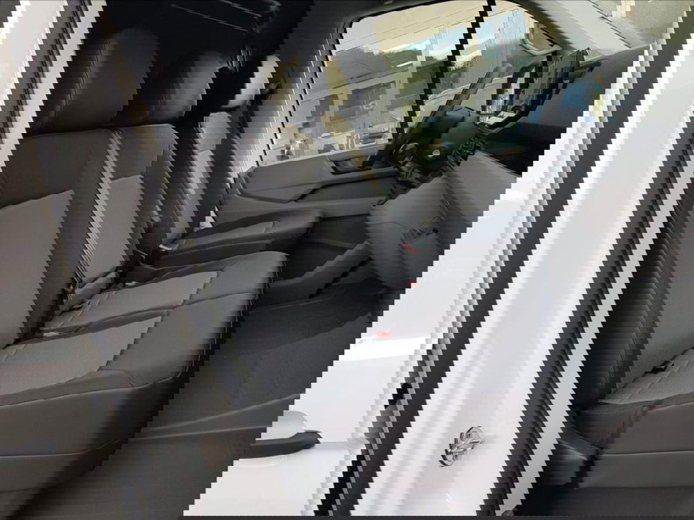 Volkswagen Veicoli Commerciali Crafter Furgone nuova a Lucca (13)