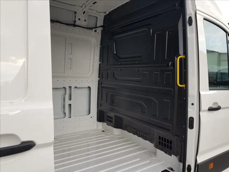Volkswagen Veicoli Commerciali Crafter Furgone nuova a Lucca (15)
