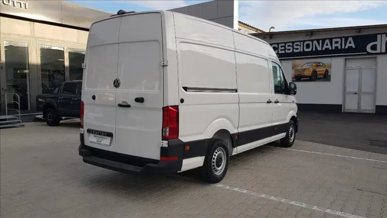 Volkswagen Veicoli Commerciali Crafter Furgone nuova a Lucca (4)