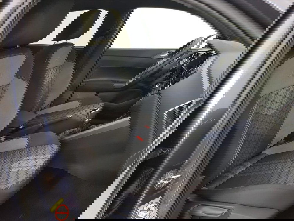 Volkswagen Polo nuova a Lucca (11)