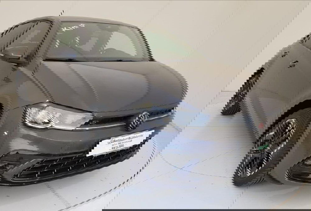 Volkswagen Polo nuova a Lucca (8)