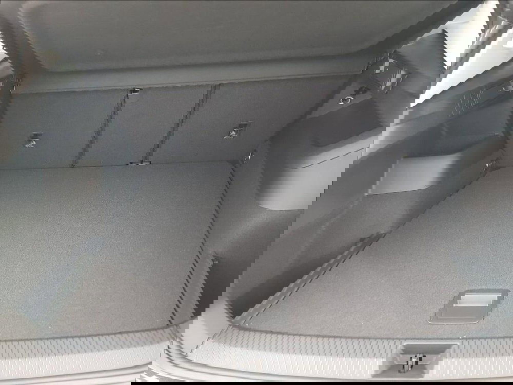 Volkswagen Tiguan nuova a Lucca (15)