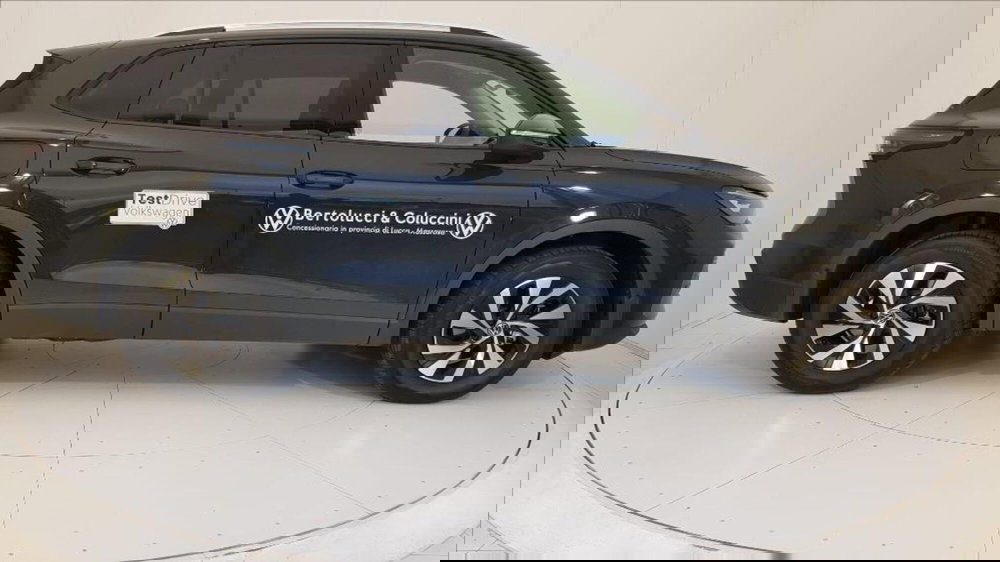 Volkswagen Tiguan nuova a Lucca (7)