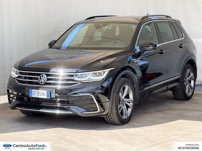 Volkswagen Tiguan 2.0 TDI 150 CV SCR DSG 4MOTION R-Line del 2021 usata a Albano Laziale