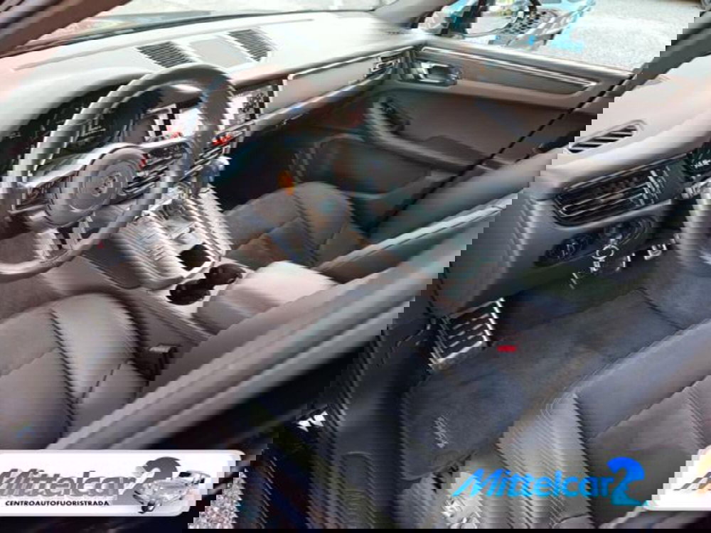 Porsche Macan usata a Udine (19)