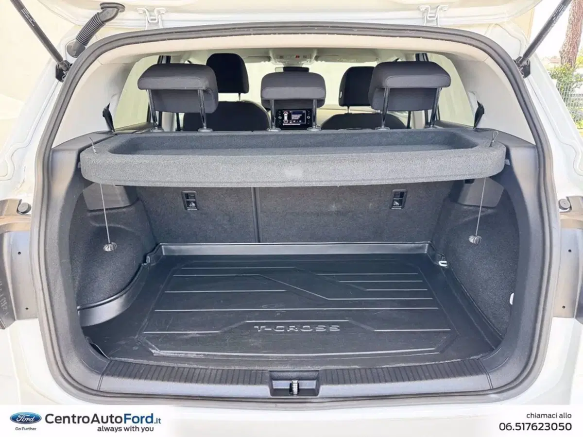 Volkswagen T-Cross usata a Roma (11)