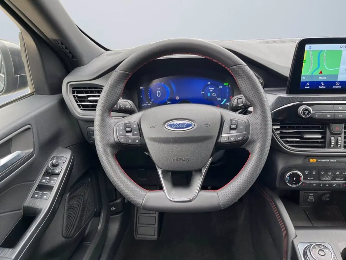 Ford Kuga usata a Milano (13)