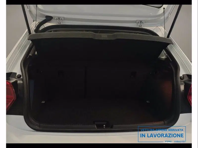 Volkswagen Polo usata a Catania (12)