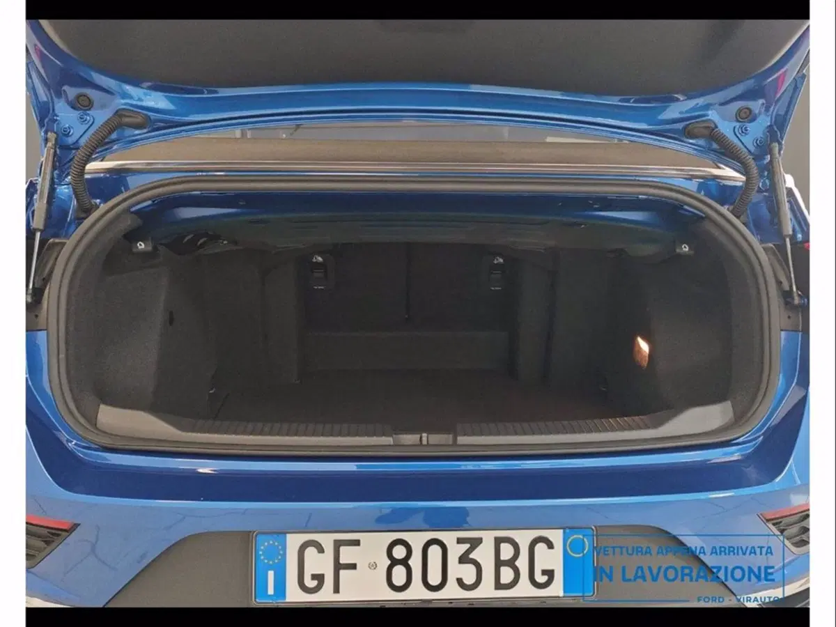 Volkswagen T-Roc Cabrio usata a Catania (12)