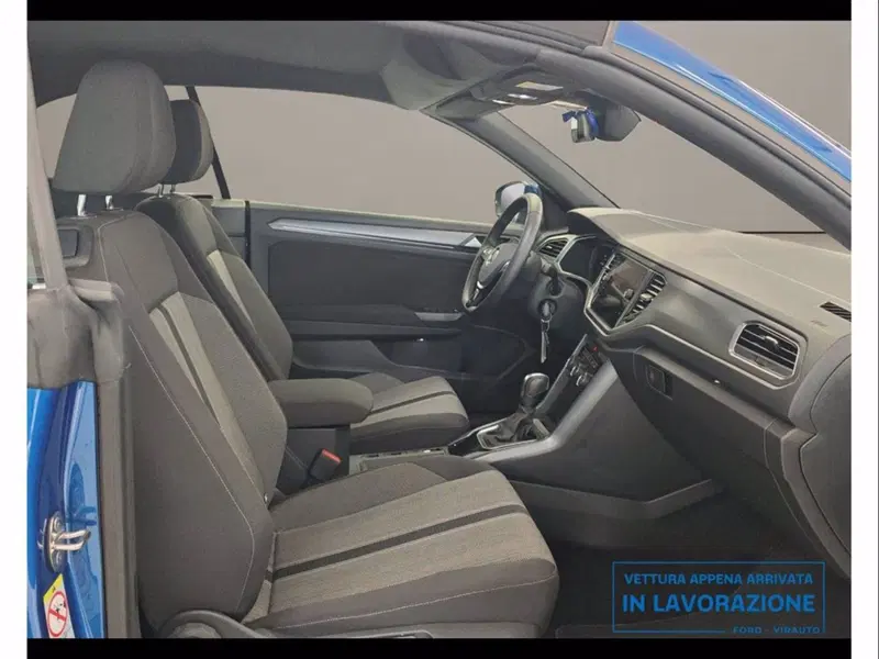 Volkswagen T-Roc Cabrio usata a Catania (15)