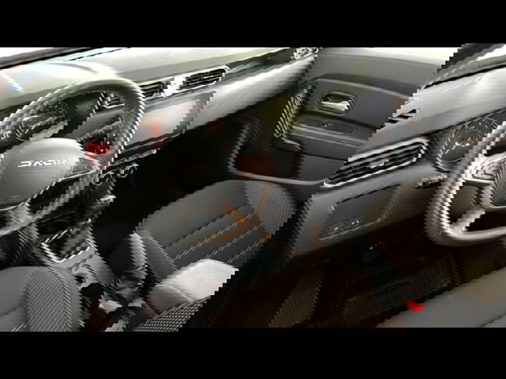 Dacia Duster usata a Firenze (10)