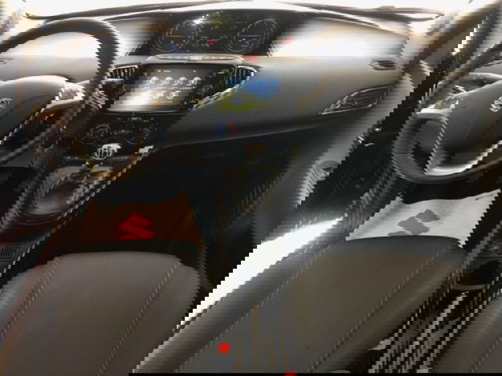 Lancia Ypsilon usata a Torino (10)