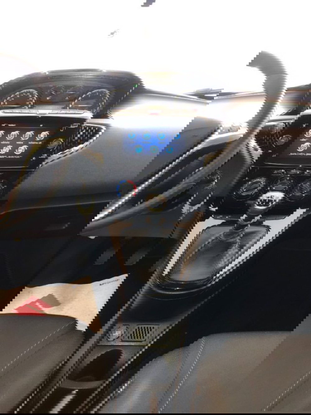 Lancia Ypsilon usata a Torino (11)