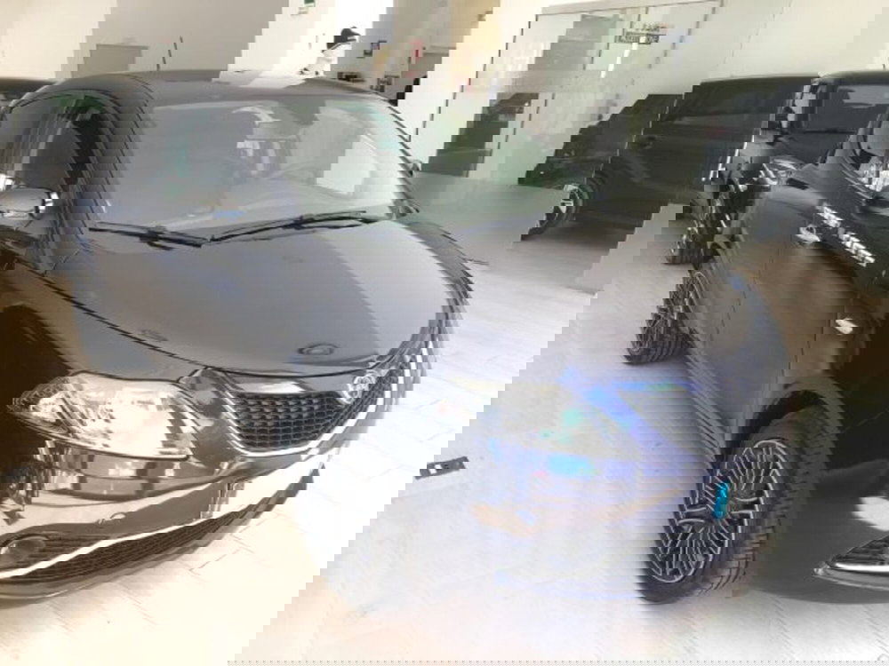 Lancia Ypsilon usata a Torino (3)