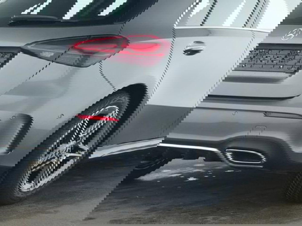 Mercedes-Benz Classe A Sedan usata a Milano (10)