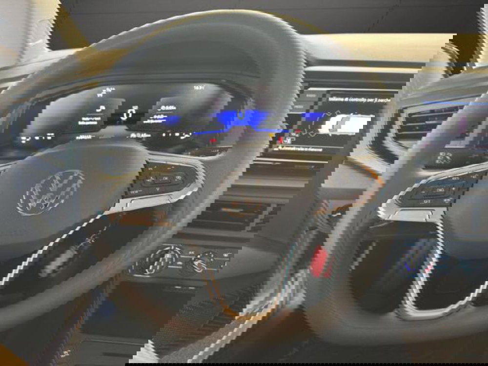 Volkswagen Taigo usata a Milano (8)