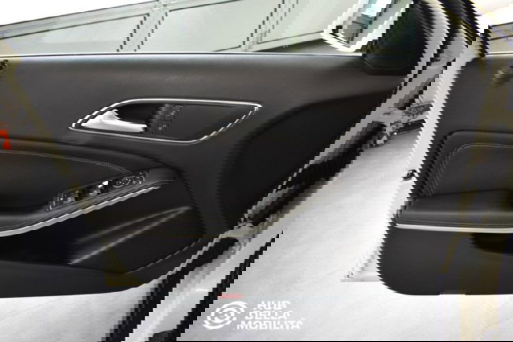 Mercedes-Benz GLA SUV usata a Perugia (7)