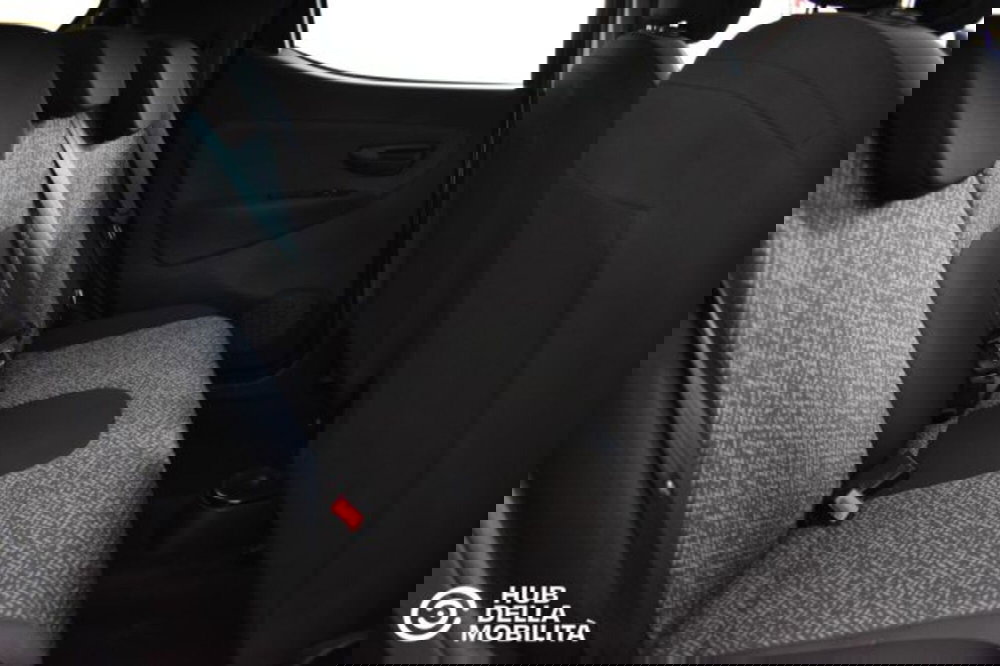 Lancia Ypsilon usata a Perugia (13)