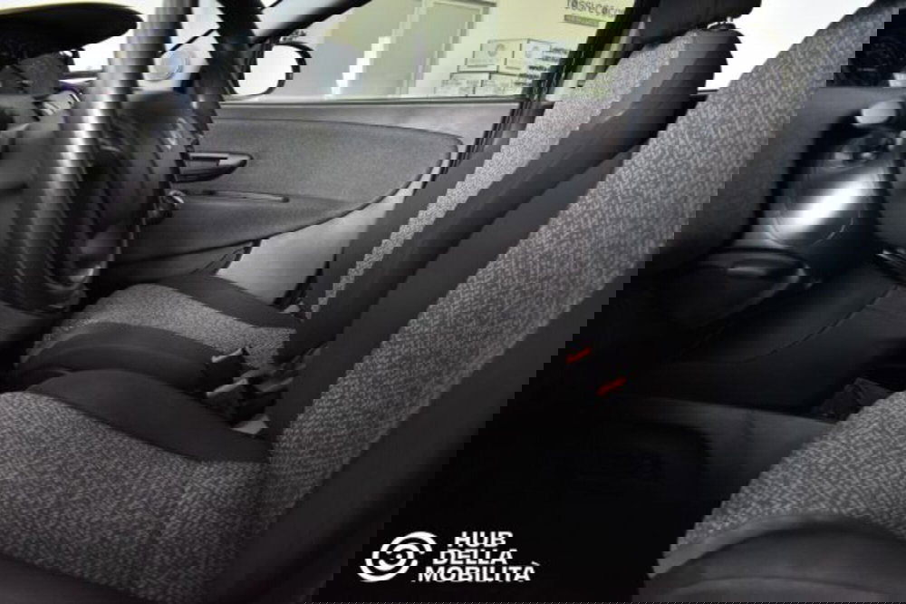 Lancia Ypsilon usata a Perugia (16)