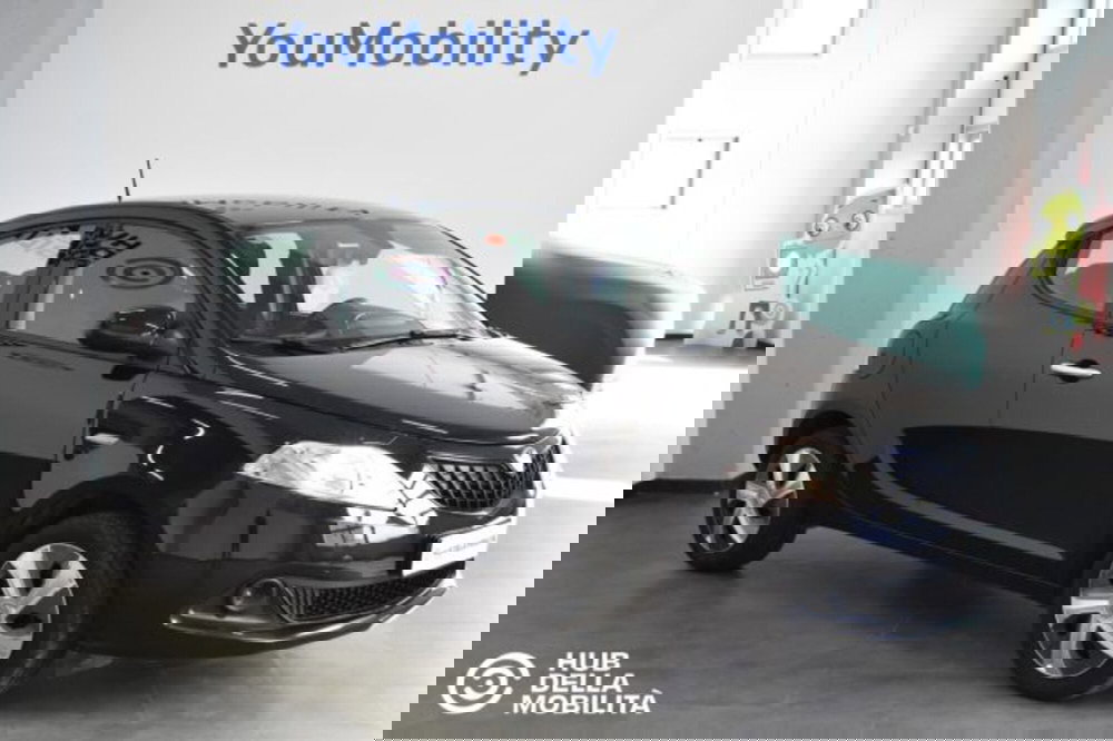 Lancia Ypsilon usata a Perugia (2)