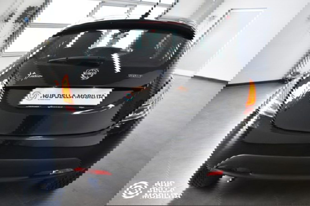 Lancia Ypsilon usata a Perugia (5)