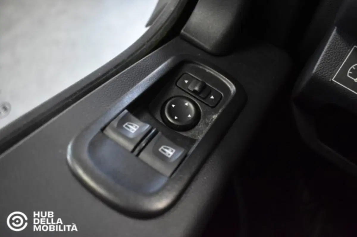 Renault Master Furgone usata a Perugia (17)