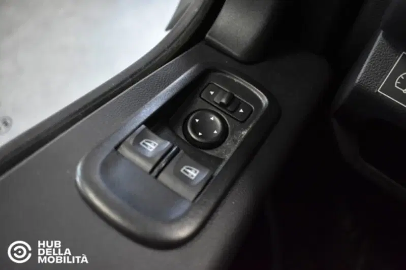 Renault Master Furgone usata a Perugia (17)