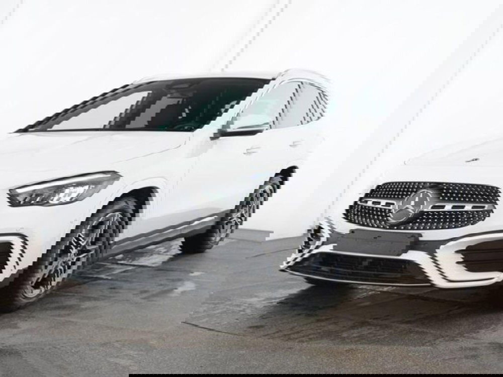 Mercedes-Benz GLA SUV usata a Novara