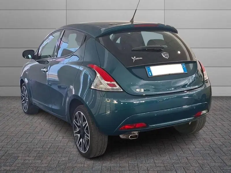 Lancia Ypsilon usata a Torino (3)