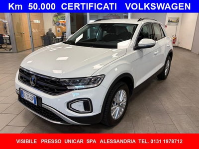 Volkswagen T-Roc 1.0 TSI Life del 2023 usata a Alba