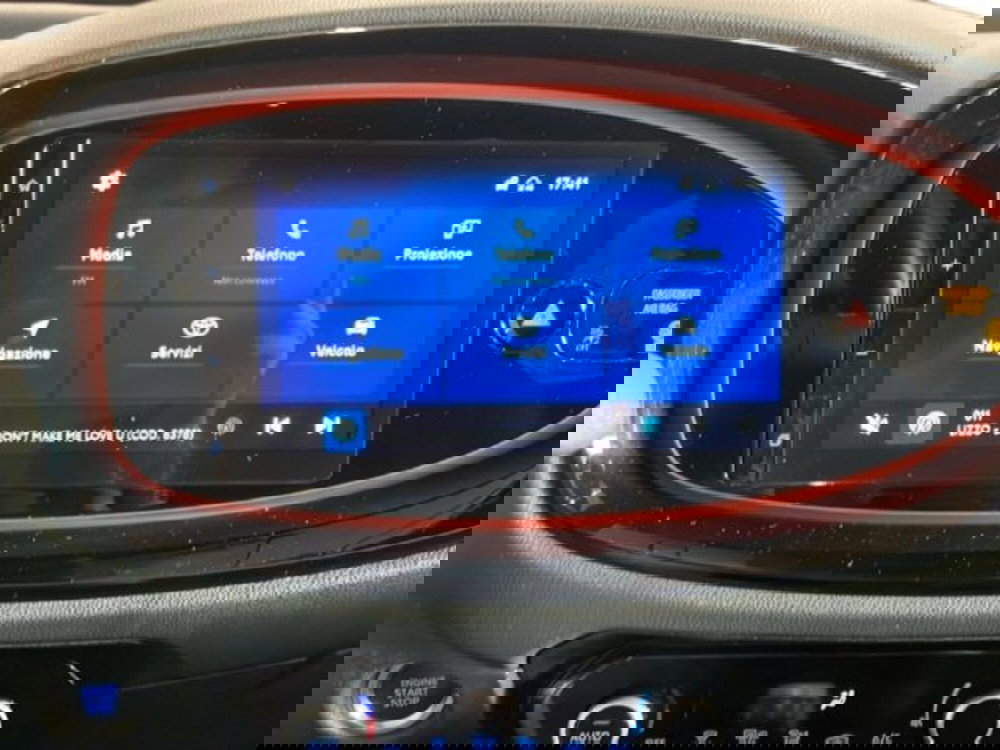 Toyota Aygo X usata a Vercelli (18)