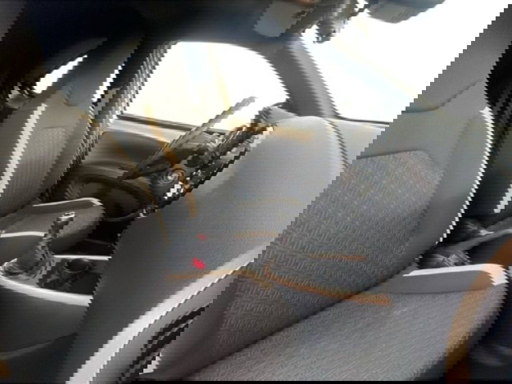 Toyota Aygo X usata a Vercelli (7)