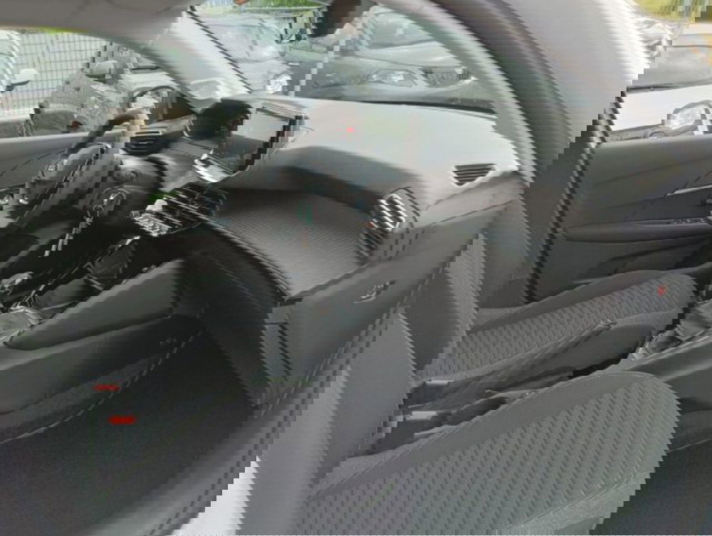 Peugeot 208 nuova a Brescia (17)