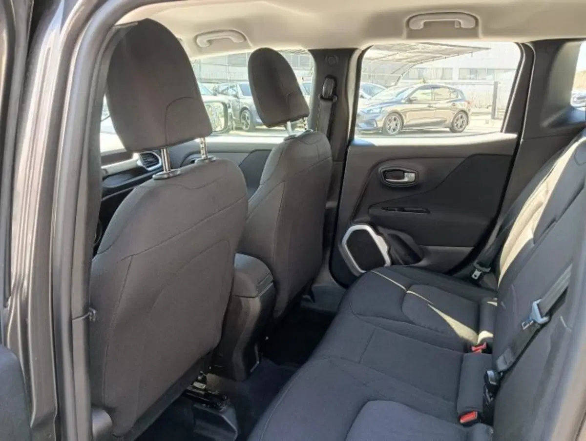 Jeep Renegade usata a Brescia (17)