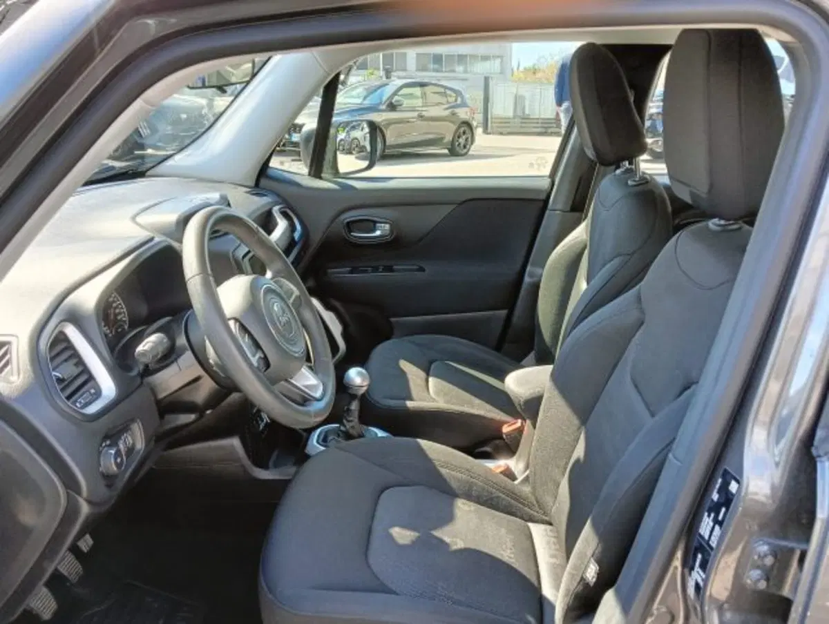 Jeep Renegade usata a Brescia (9)