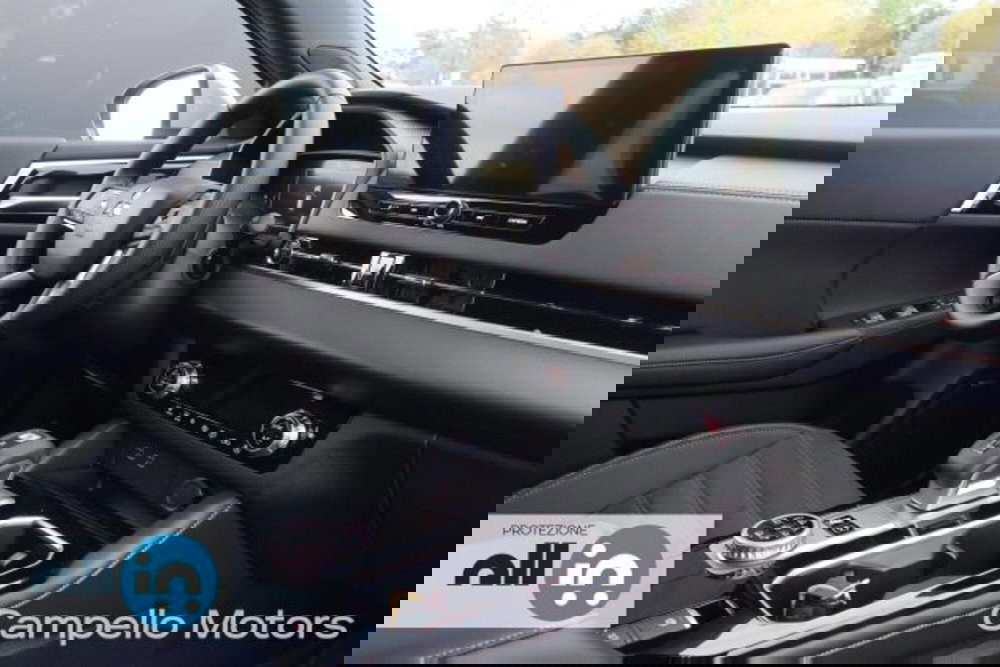 Mitsubishi Outlander nuova a Venezia (16)