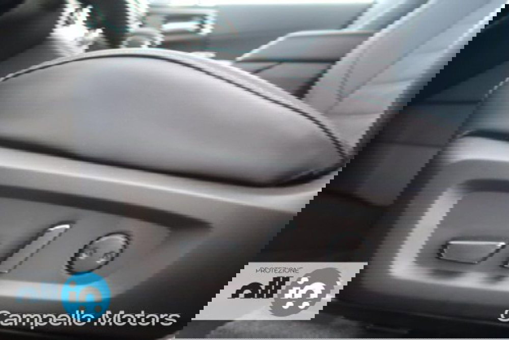 Mitsubishi Outlander nuova a Venezia (17)