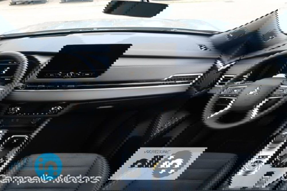 Mitsubishi Outlander nuova a Venezia (7)