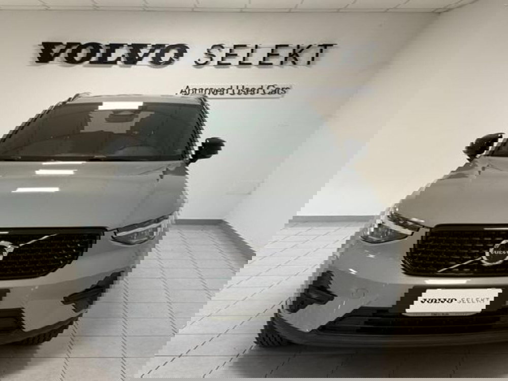 Volvo XC40 usata a Como (3)