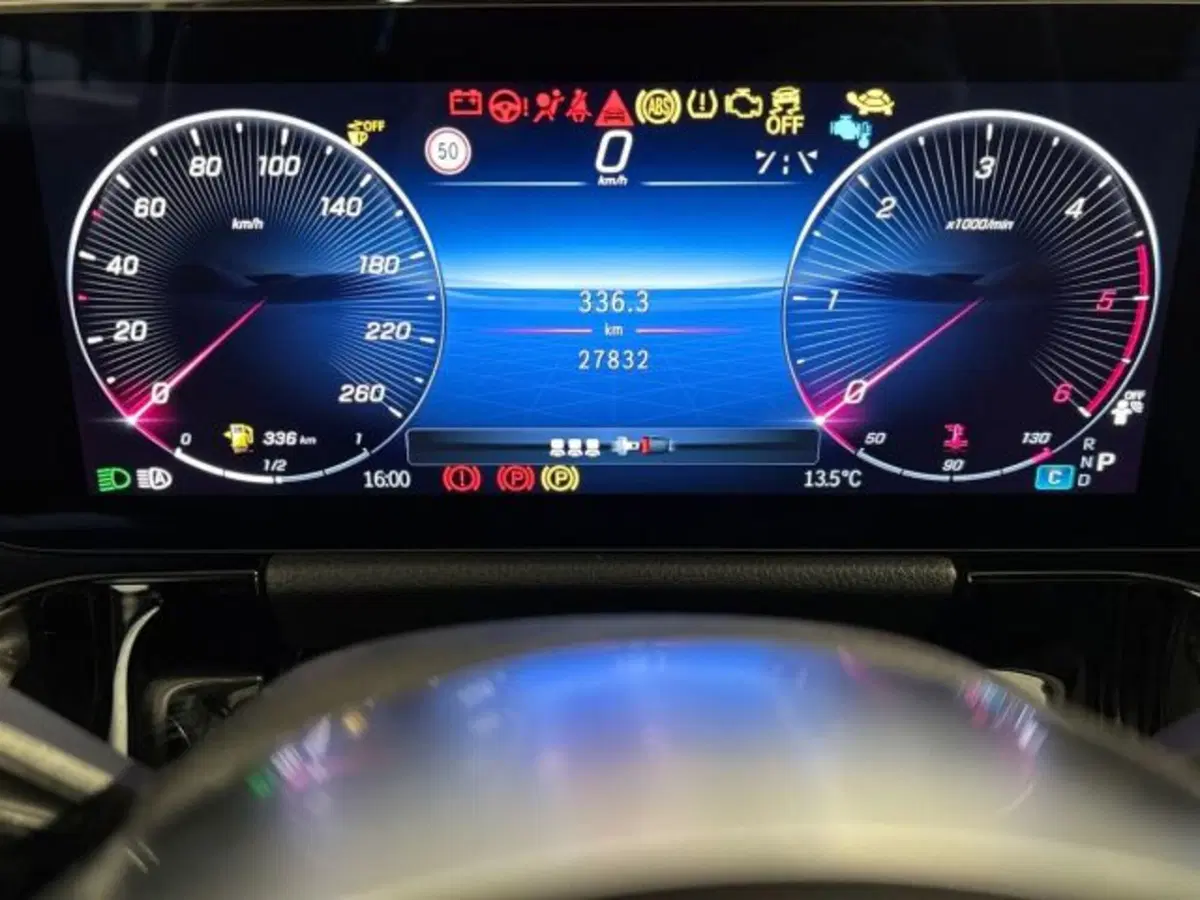 Mercedes-Benz GLA SUV usata a Bologna (13)