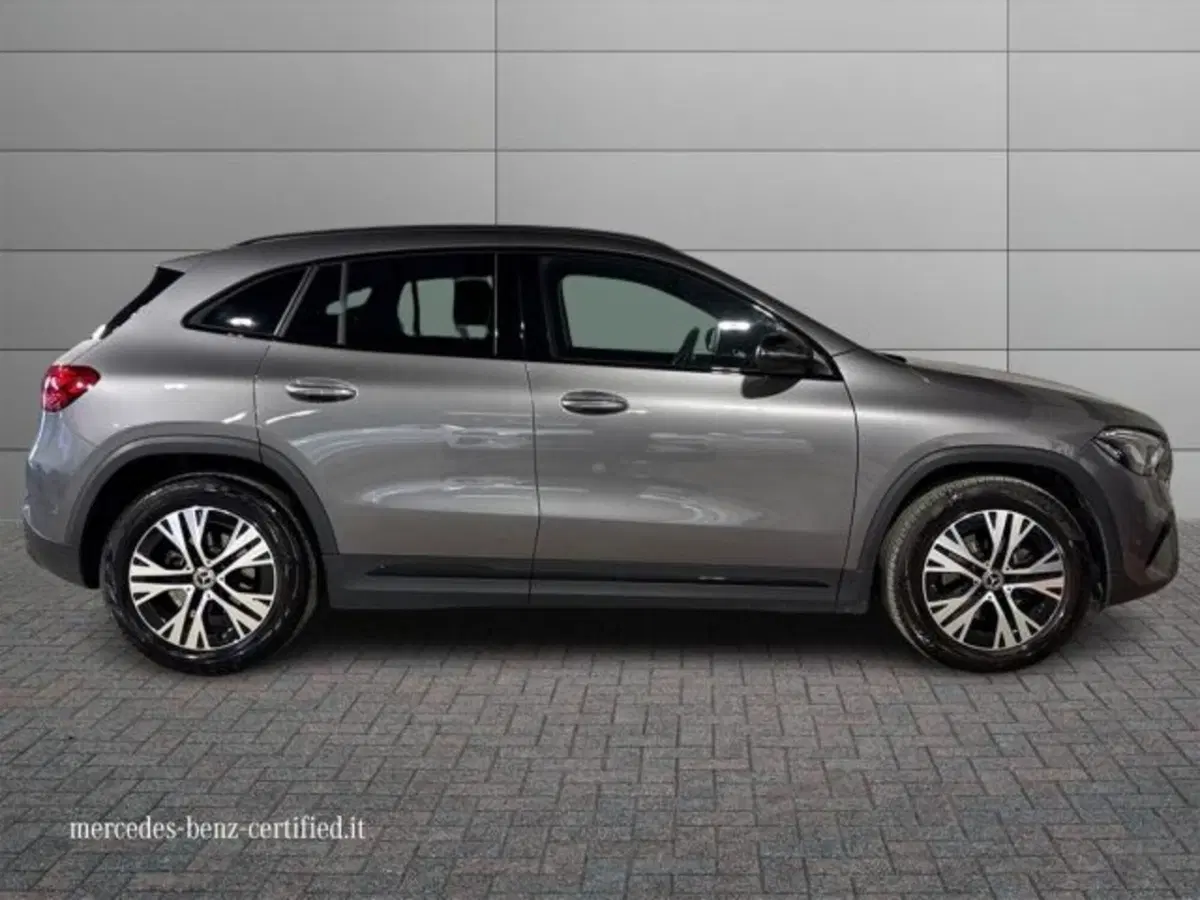 Mercedes-Benz GLA SUV usata a Bologna (5)