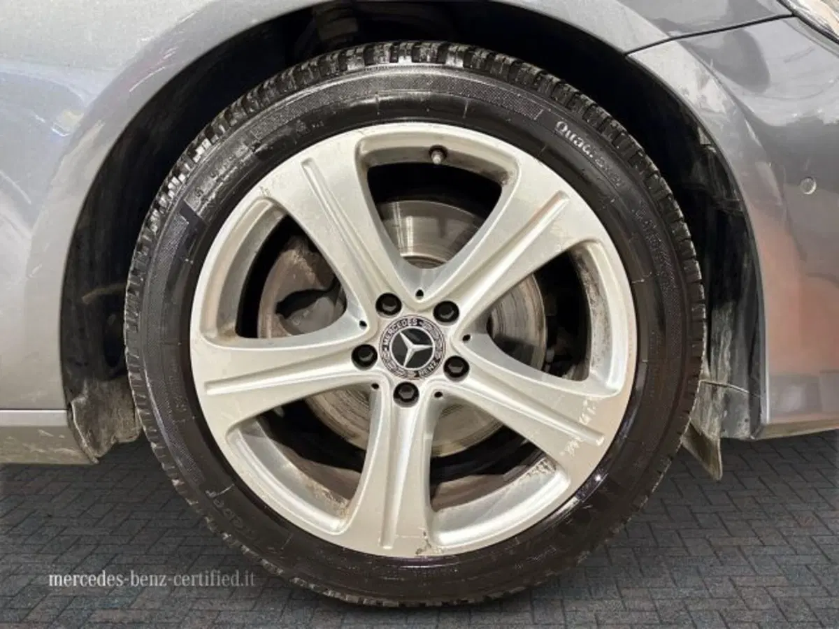 Mercedes-Benz Classe E usata a Bologna (17)