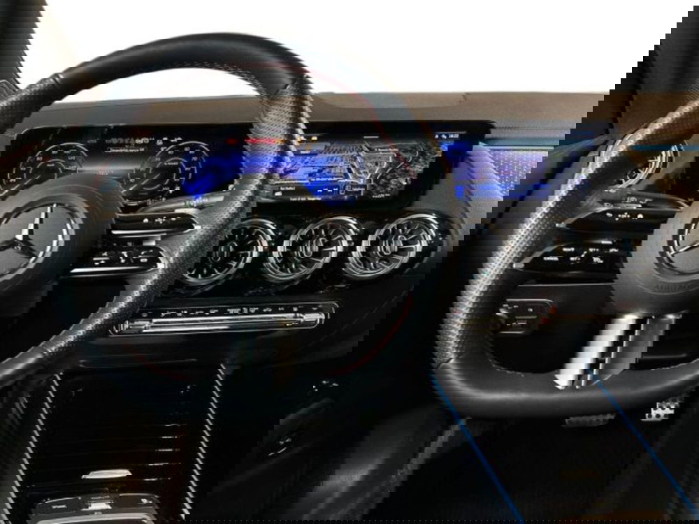 Mercedes-Benz EQA usata a Bologna (11)