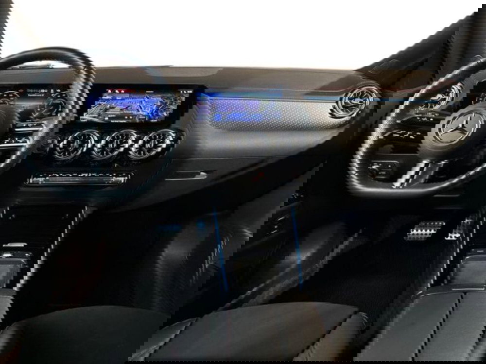 Mercedes-Benz EQA usata a Bologna (9)