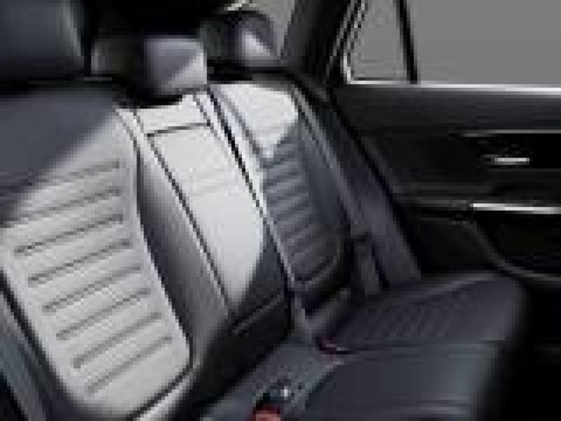 Mercedes-Benz GLC nuova a Verona (7)