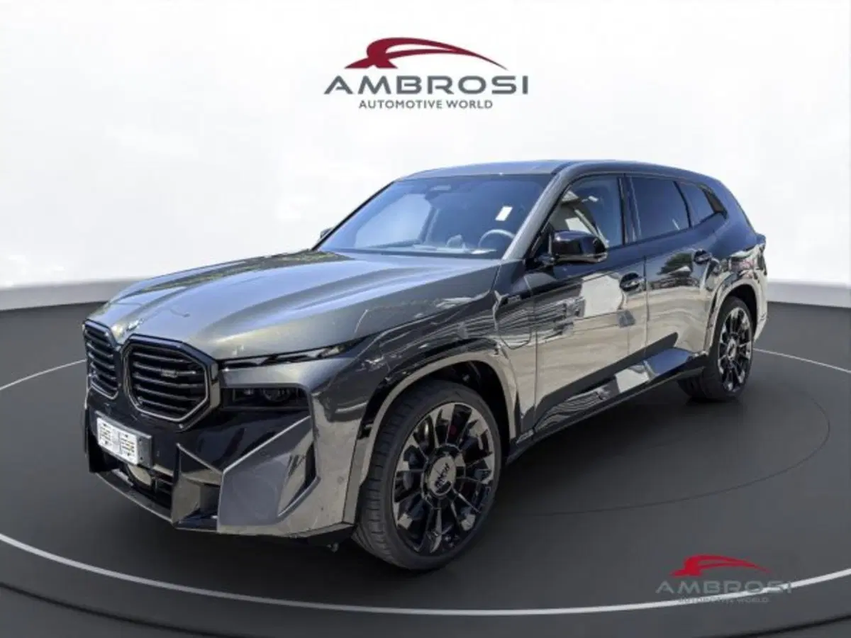BMW XM nuova a Perugia