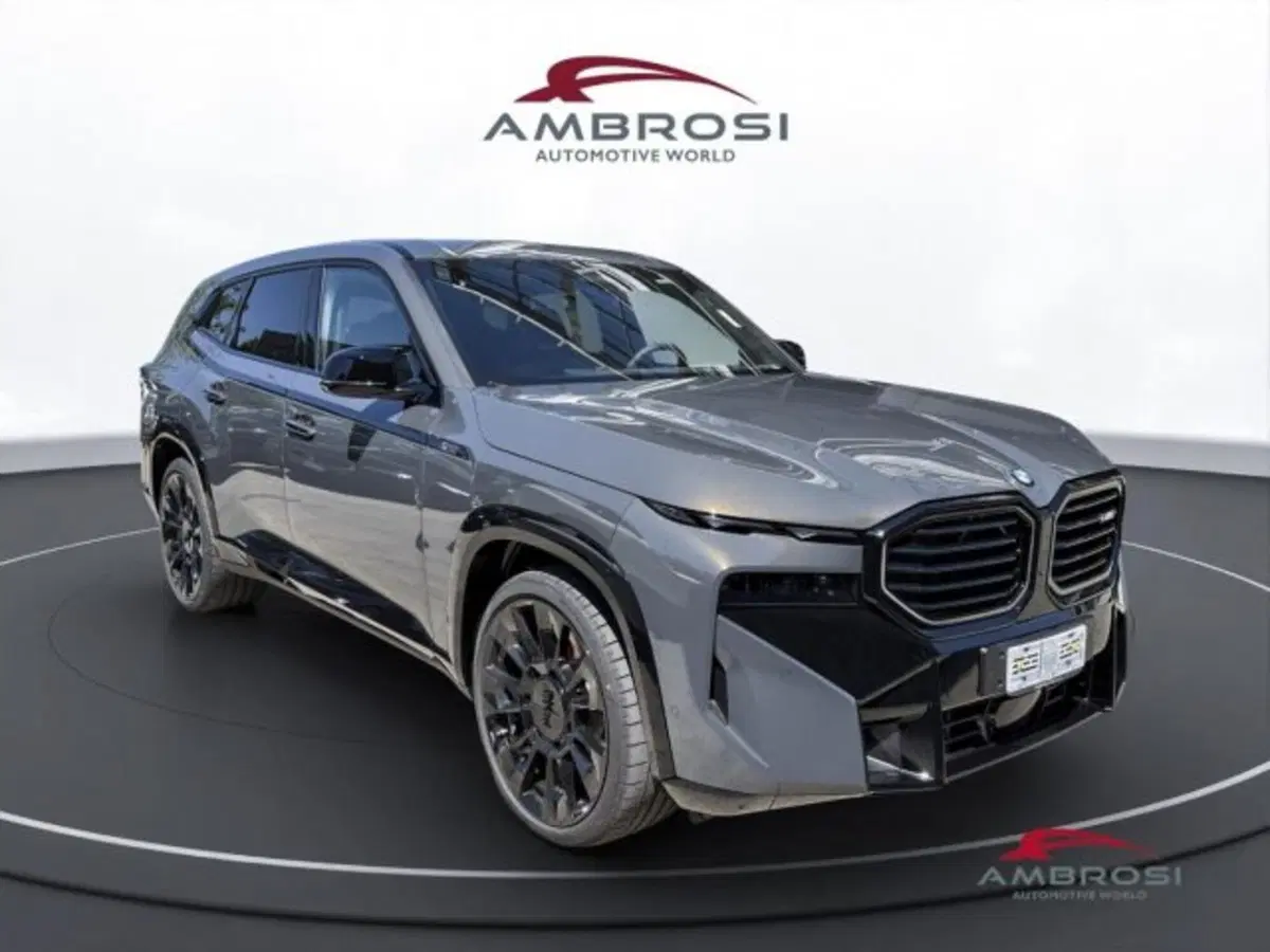 BMW XM nuova a Perugia (2)