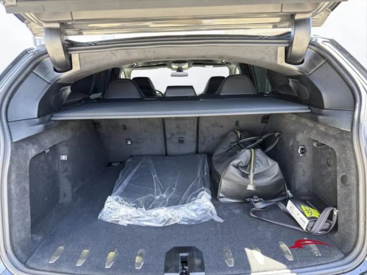 BMW XM nuova a Perugia (9)